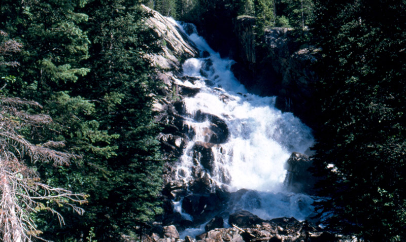 Zona de Hidden Falls dónde han aparecido las fisuras.